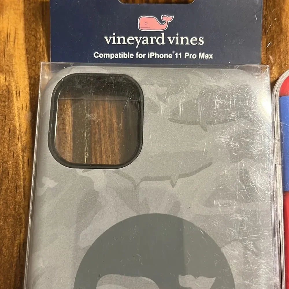 NWT Vineyard Vines Grey Camo I Phone 11 Pro Max Phone Case